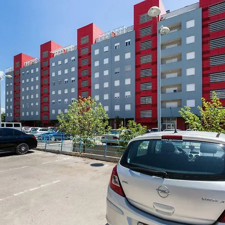 Pavic - Private Parking * Zadar