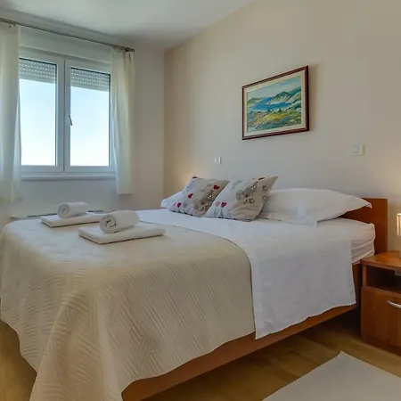 Apartmán Pavic - Private Parking