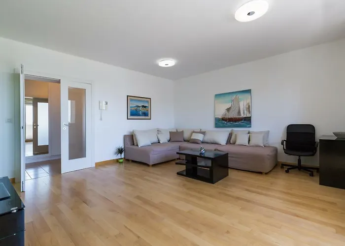 Pavic - Private Parking Appartement Zadar