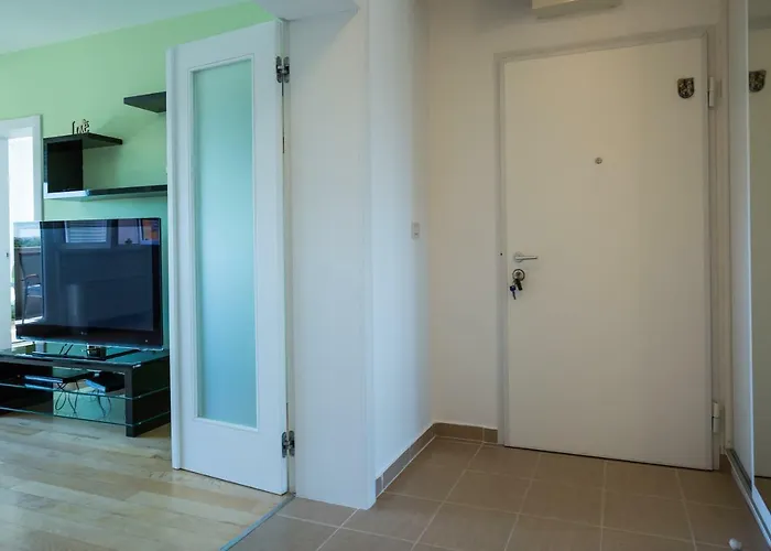 Pavic - Private Parking Zadar