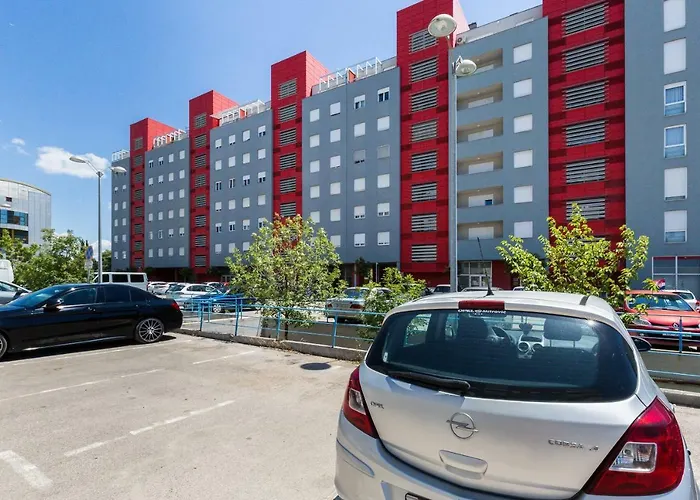 Pavic - Private Parking * Zadar