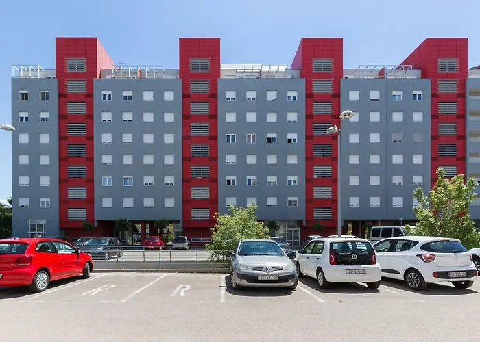 Pavic - Private Parking Lejlighed