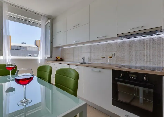 Pavic - Private Parking Zadar